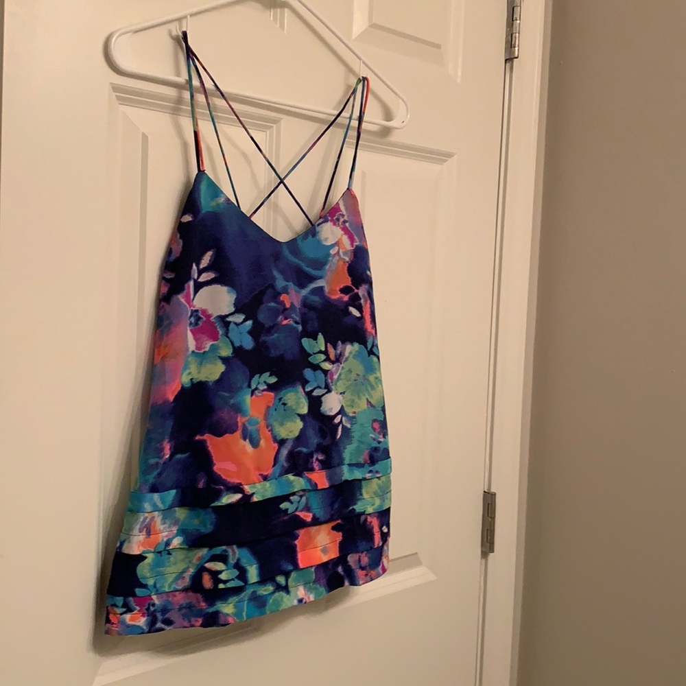 Size Large Watercolor Floral Top